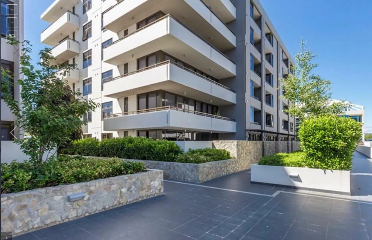 Governor Luxe 1 Bedroom Apartment In The Heart Of Barton Wifi Gym Wine Secure Parking Canberra Kingston